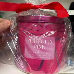 Perfect in pink bath and body works candle